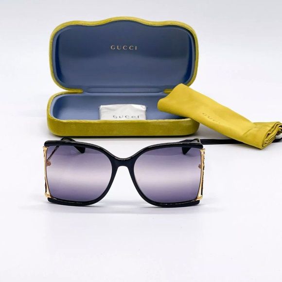 Sale! New Gucci Women\'s 60mm Black and Gold Sunglasses! main image 4